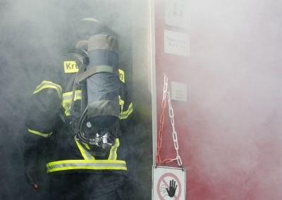 Ausbildung im Brandhaus der Berufsfeuerwehr Dortmund